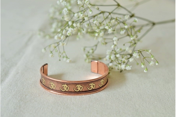 Om bracelet