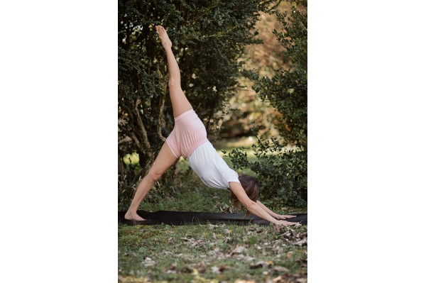 Pink yoga short