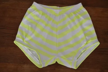 Iyengar yoga short with pattern