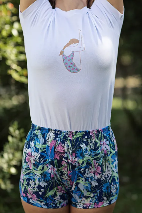 Iyengar yoga short with pattern