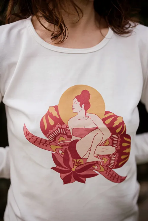 longsleeve t-shirt