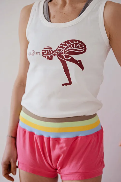 Sleevless shirt