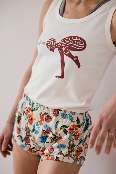 Sleevless shirt