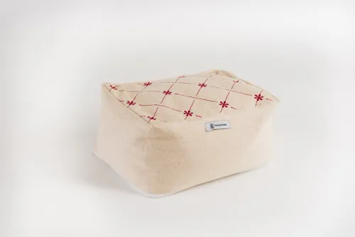 Coussin de méditation brodé