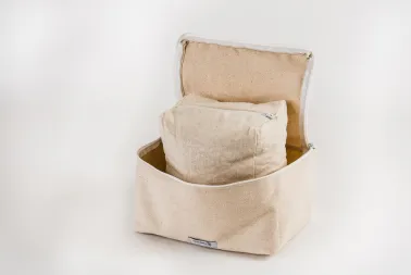 Coussin de méditation brodé