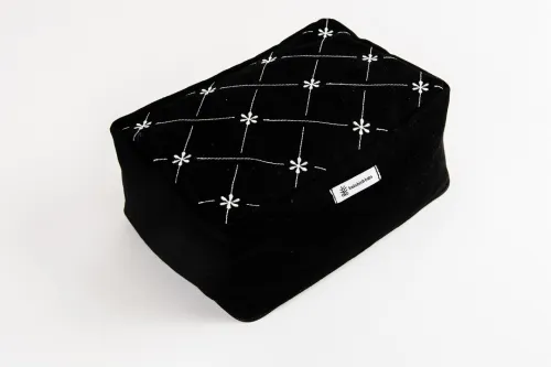 Coussin de méditation brodé
