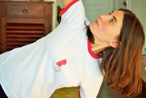T-shirt de yoga asana.
