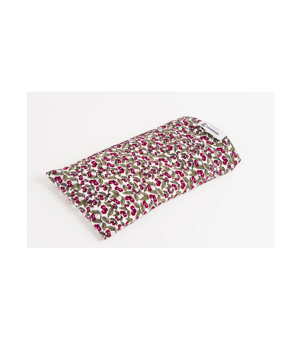 Silk eye-pillow
