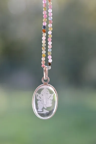 Pendentif en cristal Ganesh