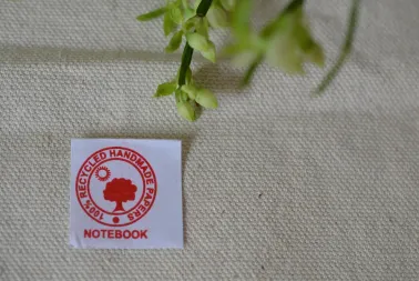 Carnet de notes indien en papier recyclé.