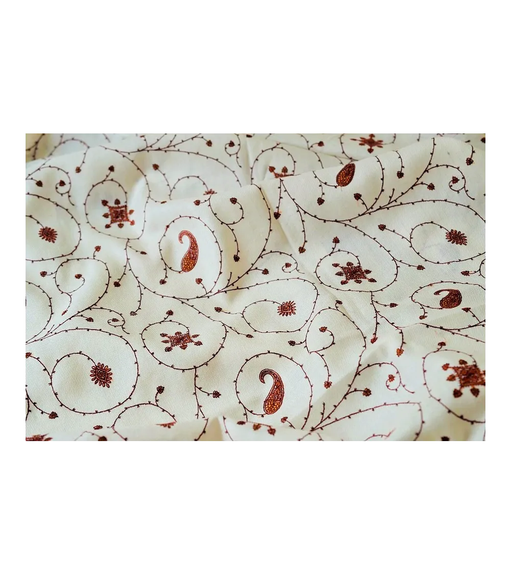 Embroidered wool meditation chawl