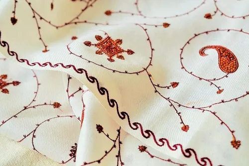 Embroidered wool meditation chawl