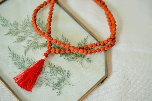 Mala rudraksha rouge