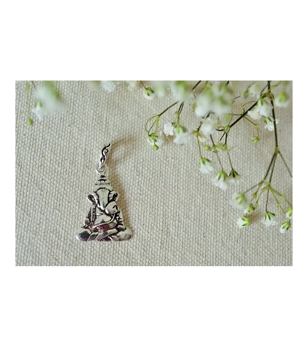 Pendentif en argent Ganesh