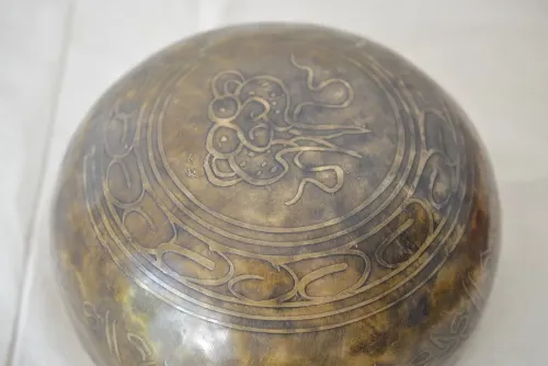 Bol chantant. Bol chantant.