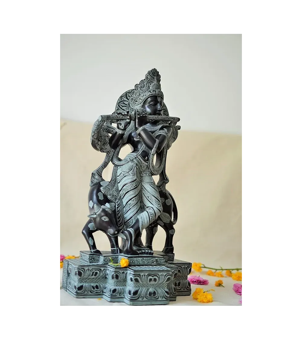 Grande sculpture de Krishna.