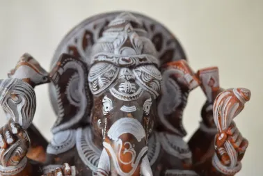 Grande sculpture de Ganesh.