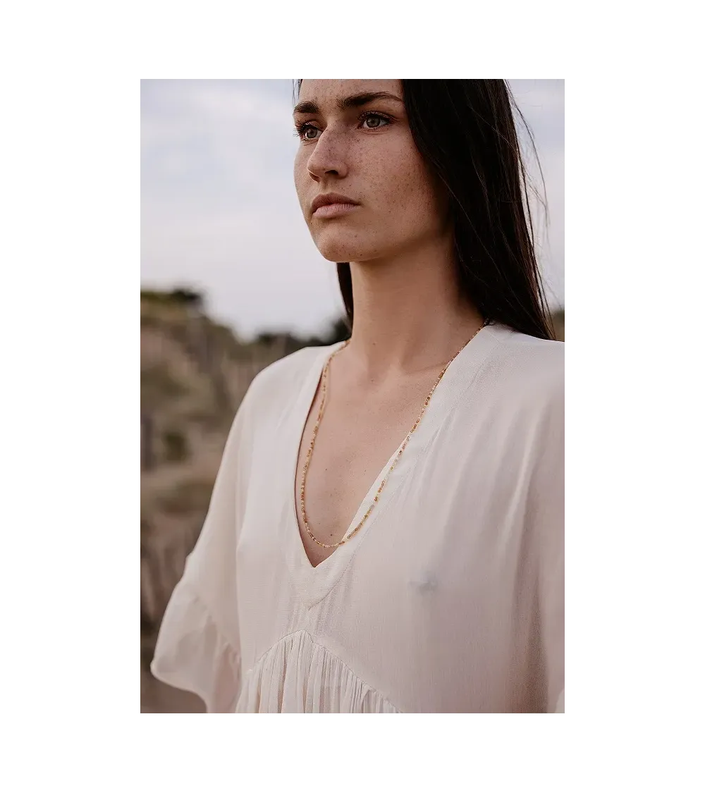Collier en pierres semi-précieuses.