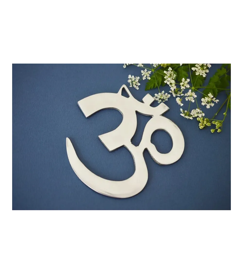 Signe Om pour une décoration murale inspirée de l'Inde et du Yoga