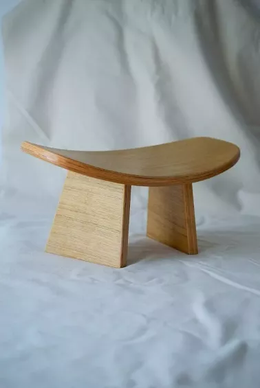 banc de méditation japonais traditionnel