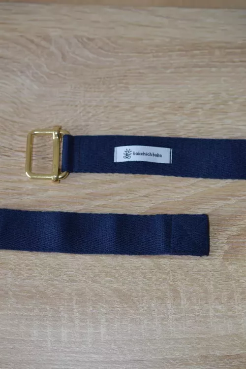 Sangle de Yoga bleu marine Finitions Soignées