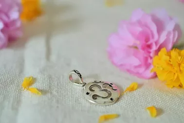 Indian pendant