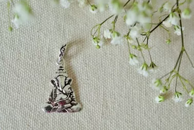 Indian pendant